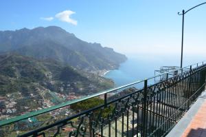 a view of the ocean from a viewpoint on a mountain at Palazzo Mansi in Ravello