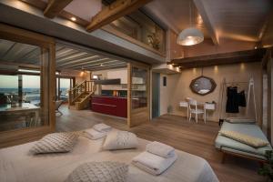 Postel nebo postele na pokoji v ubytování Residenza Vranas Boutique Hotel