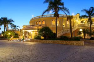 O edifício em que o hotel se localiza