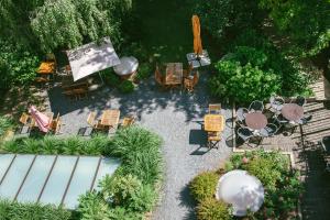 Jardín al aire libre en Adveniat Paris
