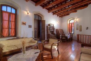A seating area at Grand Palazzo