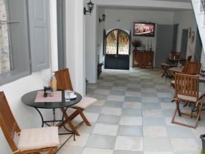 Гостиная зона в Medieval Inn