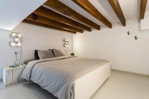 Posteľ alebo postele v izbe v ubytovaní White Loft Alicante