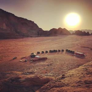 Снимка в галерията на Wadi Rum Sky Tours & Camp в Вади Рум