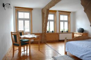 Postel nebo postele na pokoji v ubytování Hotel Aegidienhof