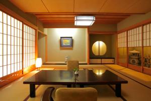 A seating area at Enraku