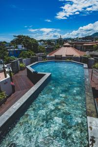 Bazén v ubytování Aanari Hotel & Spa- Mauritius nebo v jeho okolí