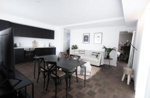 Posedenie v ubytovaní Terreno Suites
