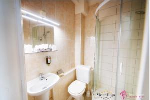 Bagno di Hôtel Victor Hugo Lorient