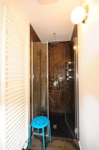 Ένα μπάνιο στο Five Elements Hostel and Capsules Frankfurt