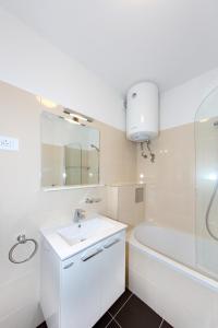 Galeriebild der Unterkunft Bay bridge center apartment 1 in Zadar