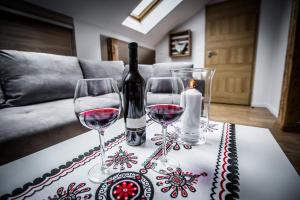 Nápoje v ubytovaní Apartamenty przy skoczni