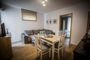 Posedenie v ubytovaní Apartamenty przy skoczni