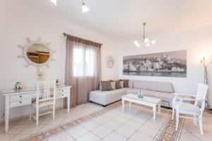 Posedenie v ubytovaní Panos Luxury Suite