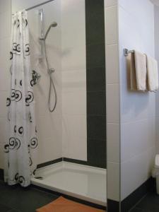 Ένα μπάνιο στο Ferienwohnung Kathrein