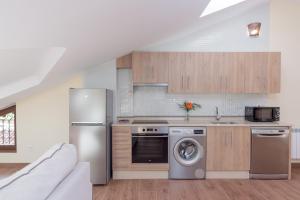 A kitchen or kitchenette at La Resplenda