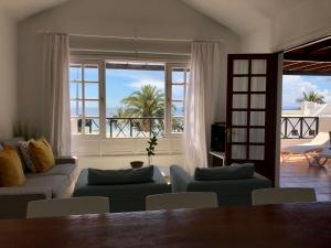 Posedenie v ubytovaní Apartamento Tabaybas
