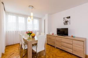 TV a/nebo společenská místnost v ubytování City Vista Apartment Dubrovnik