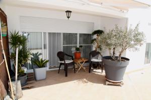 Imagem da galeria de 20 da Vila - Apartment with Terrace em São Bartolomeu de Messines