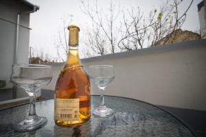 Nápoje v ubytování Villa M