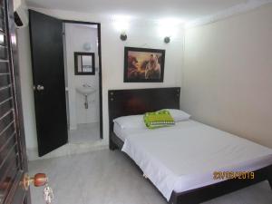 Posteľ alebo postele v izbe v ubytovaní Hotel Del Mar Inn