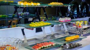 Φαγητό σε αυτό το ξενοδοχείο ή κάπου εκεί κοντά +55 φωτογραφίες