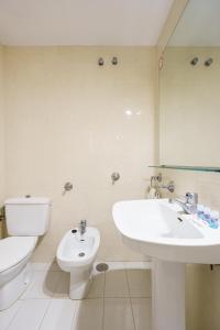 Un baño de Venta del Alto Hotel las Cumbres by Vivere Stays