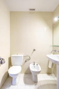Un baño de Venta del Alto Hotel las Cumbres by Vivere Stays