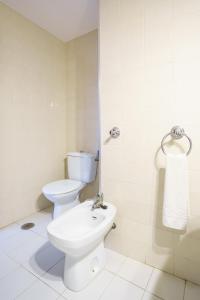 Un baño de Venta del Alto Hotel las Cumbres by Vivere Stays