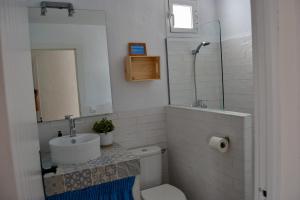 Ένα μπάνιο στο Casa "La Breña". Surf,sol y relax. +18 φωτογραφίες