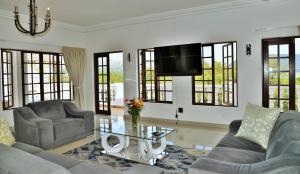 Gallery image of Indlovukazi Guesthouse in Hartbeespoort
