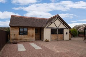 Gallery image of Little Oak by RentMyHouse in Hereford