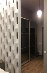 Een badkamer bij New Appartment-studio іn the center of Lviv