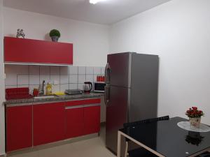 Dapur atau dapur kecil di Lev Eilat Apartments 5