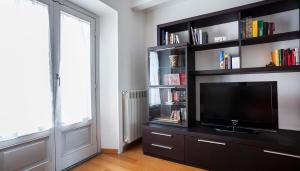 The library in Az apartmant