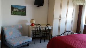 Gallery image of La Virgola Apartments in Brenzone sul Garda