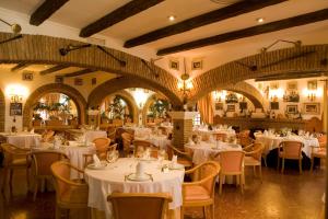 Restaurace v ubytování La Cueva Park