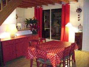 Afbeelding uit fotogalerij van La Maison Bleue de Sigean in Sigean