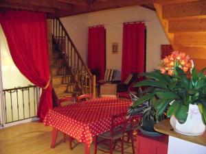 Afbeelding uit fotogalerij van La Maison Bleue de Sigean in Sigean