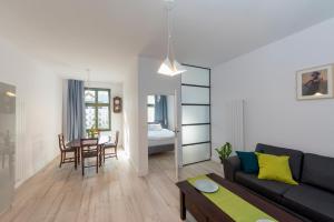 Posteľ alebo postele v izbe v ubytovaní PROVENIR HOME STRZELECKA 25