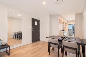 Nhà bếp/bếp nhỏ tại Jephson Hotel & Apartments