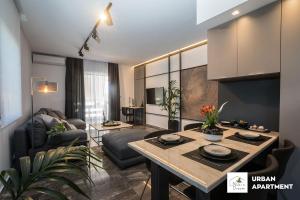 Dapur atau dapur kecil di Nikis Dream Luxury Apartments