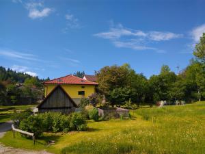 Zahrada ubytování Apartmaji Pr-Gujlu Sela nad Podmelcem 5220 TOLMIN