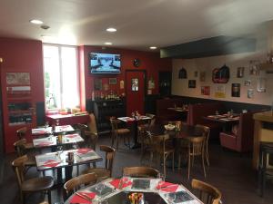 Restaurace v ubytování Au Père Tranquille + 37 fotografií