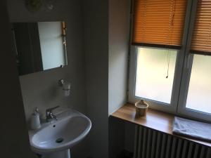 Koupelna v ubytování Au Père Tranquille