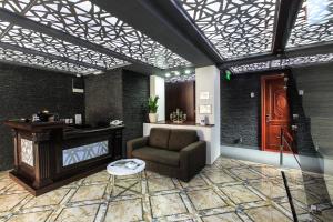 Ruang duduk di Hotel Premier
