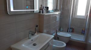 Vannituba majutusasutuses Rooms Šećer