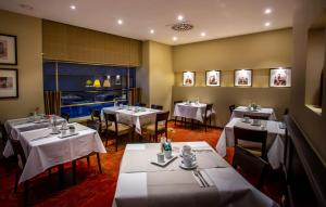 Restavracija oz. druge možnosti za prehrano v nastanitvi Hotel Aazaert by WP Hotels