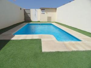 Bazén v ubytovaní DUPLEX C7 con PISCINA PRIVADA alebo v jeho blízkosti