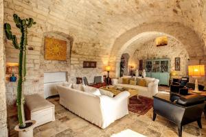 Posezení v ubytování Masseria Cervarolo